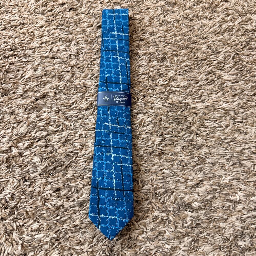 Penguin Tie - NWT